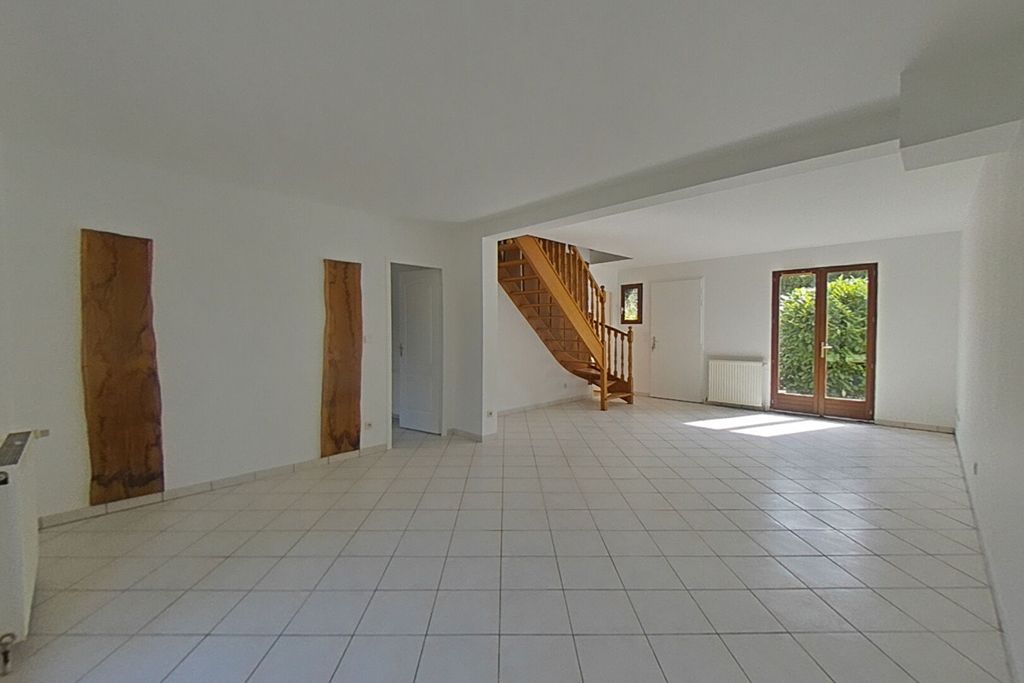 Achat maison à vendre 4 chambres 141 m² - Roissy-en-Brie