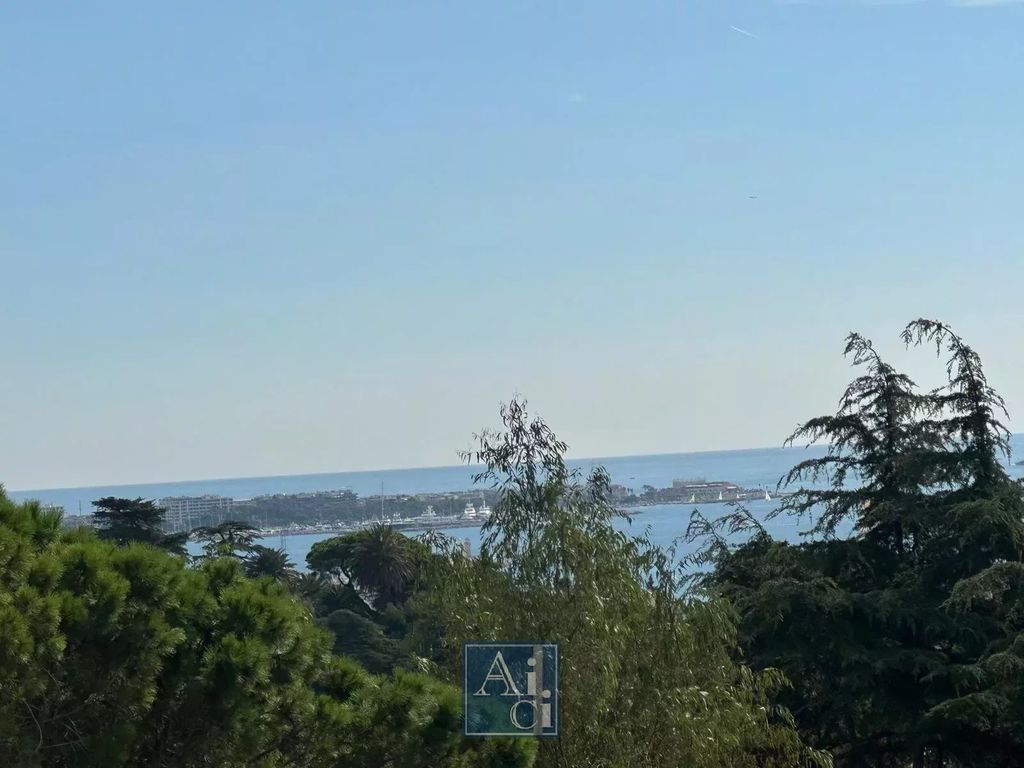 Achat appartement à vendre 2 pièces 62 m² - Cannes