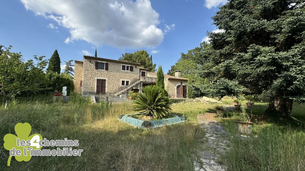 Achat maison à vendre 4 chambres 232 m² - Aix-en-Provence