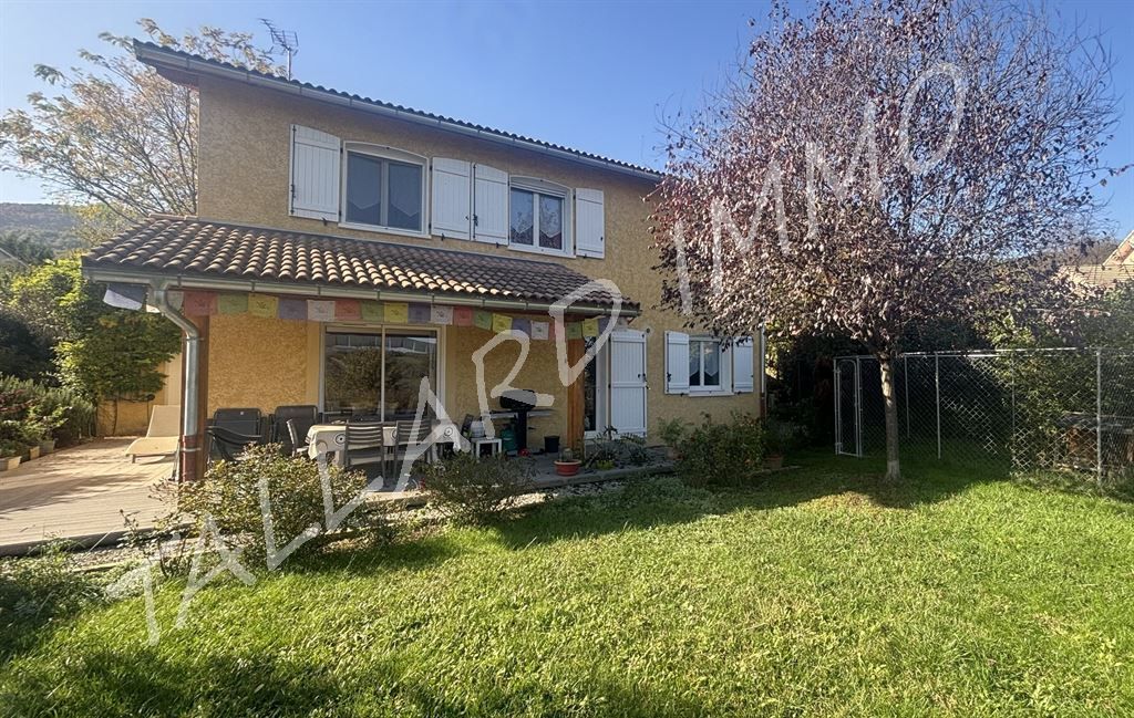 Achat maison à vendre 4 chambres 123 m² - Tallard