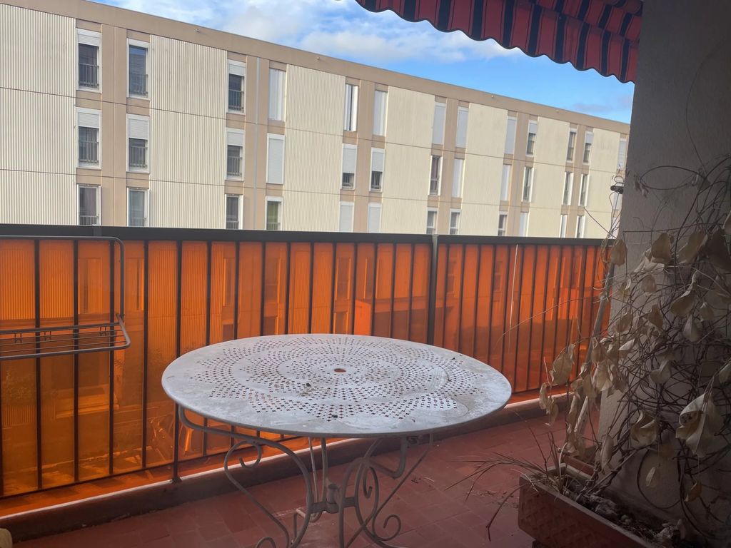 Achat appartement à vendre 4 pièces 83 m² - Aubagne