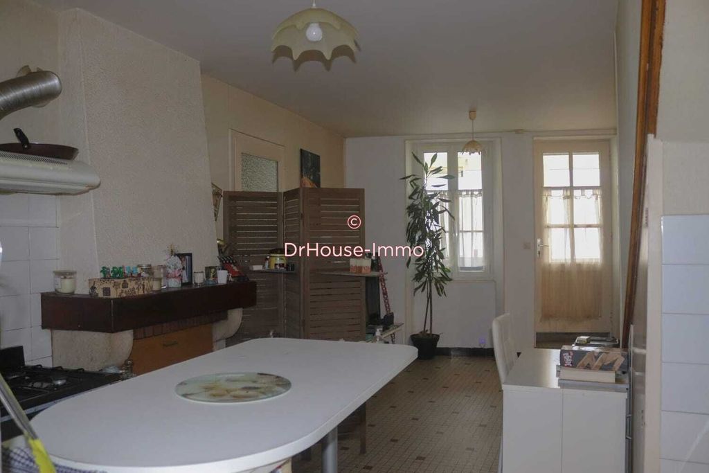 Achat maison à vendre 2 chambres 66 m² - Beaufou