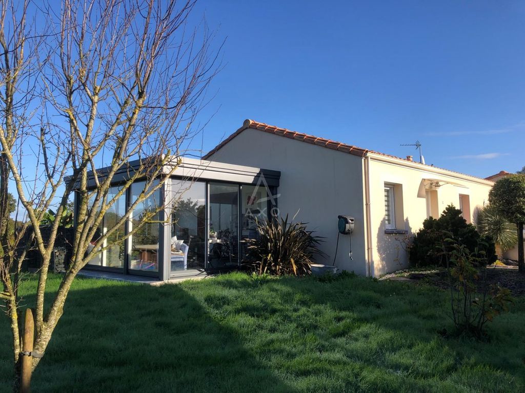 Achat maison à vendre 4 chambres 122 m² - La Bruffière