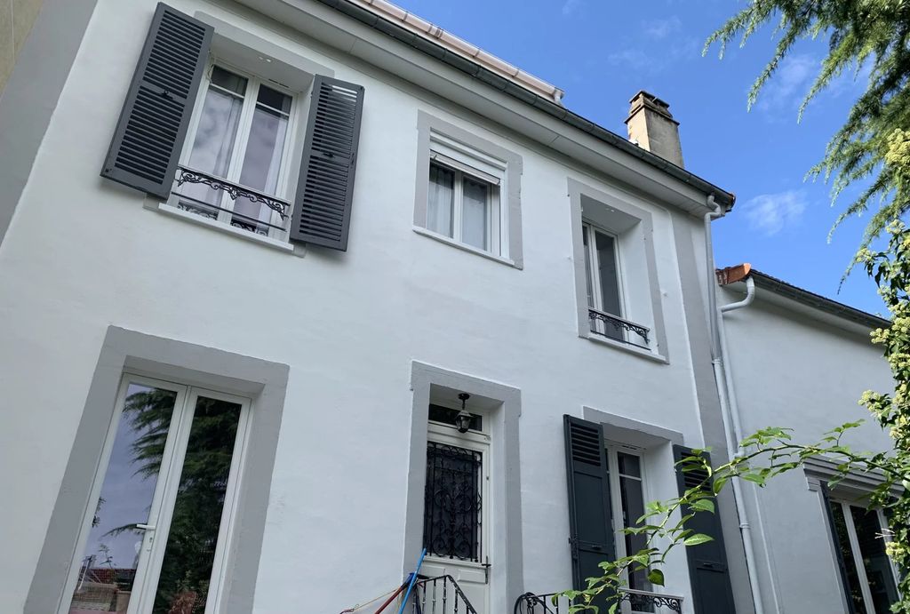 Achat maison à vendre 5 chambres 130 m² - Villemomble