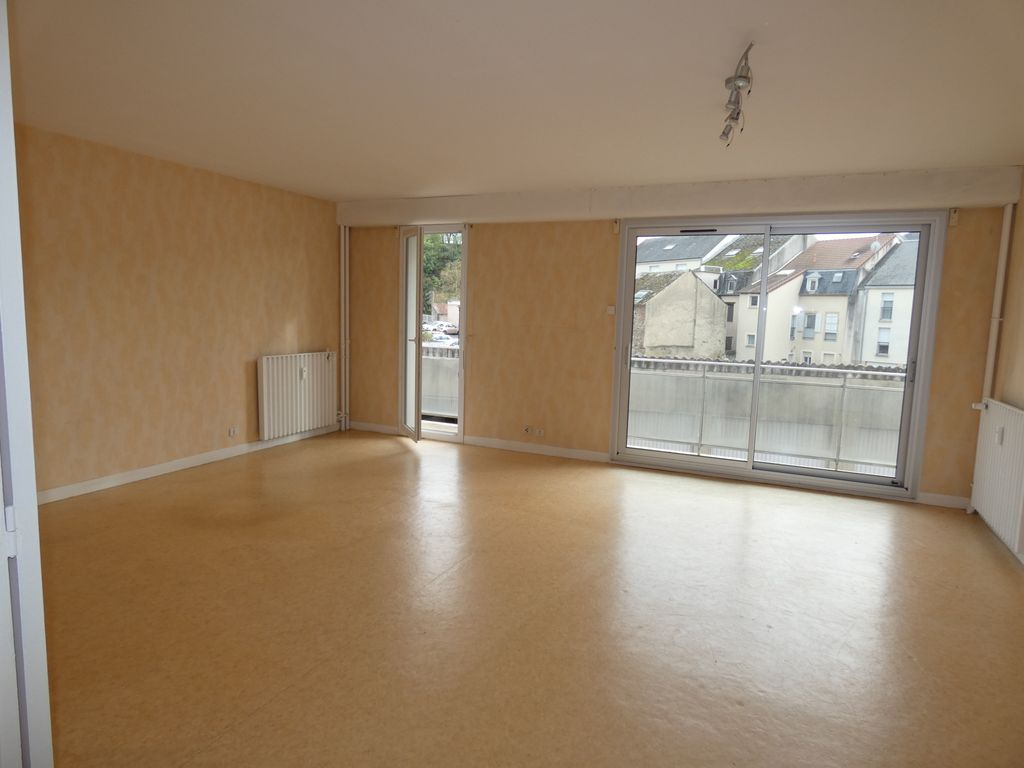 Achat appartement à vendre 4 pièces 74 m² - Montluçon