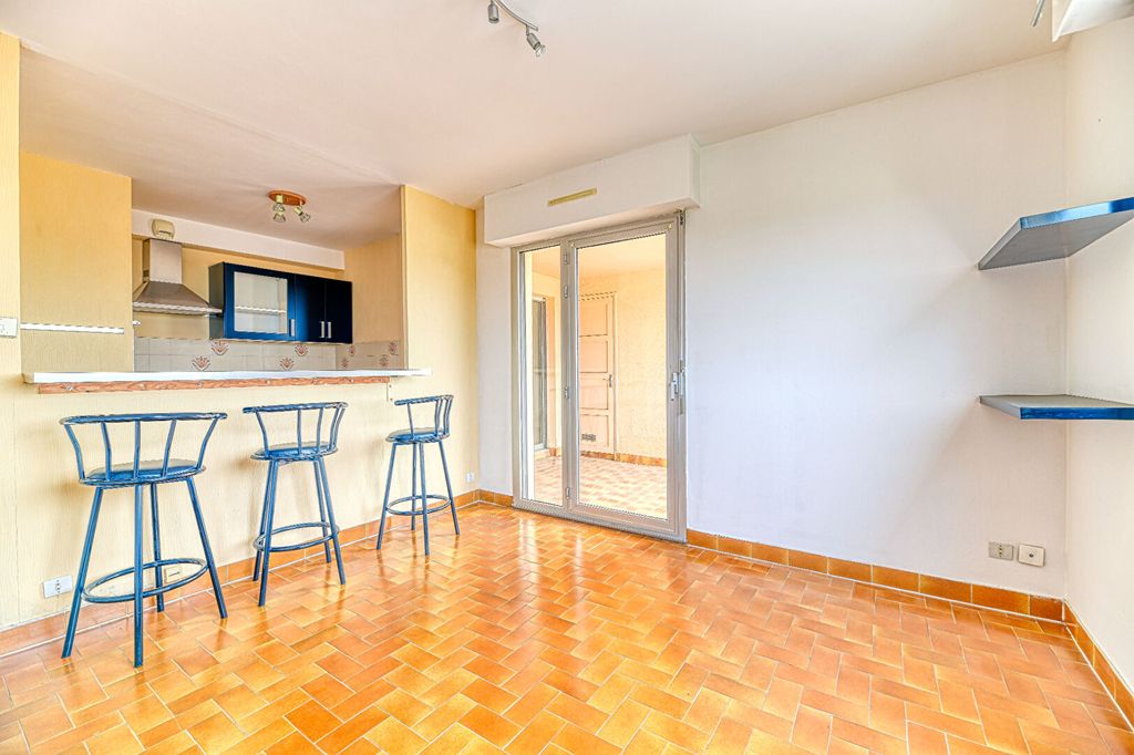 Achat appartement à vendre 2 pièces 39 m² - Nîmes