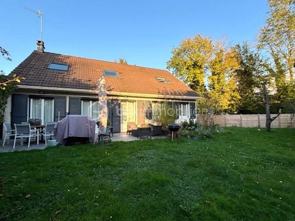 Achat maison à vendre 5 chambres 144 m² - Ozoir-la-Ferrière