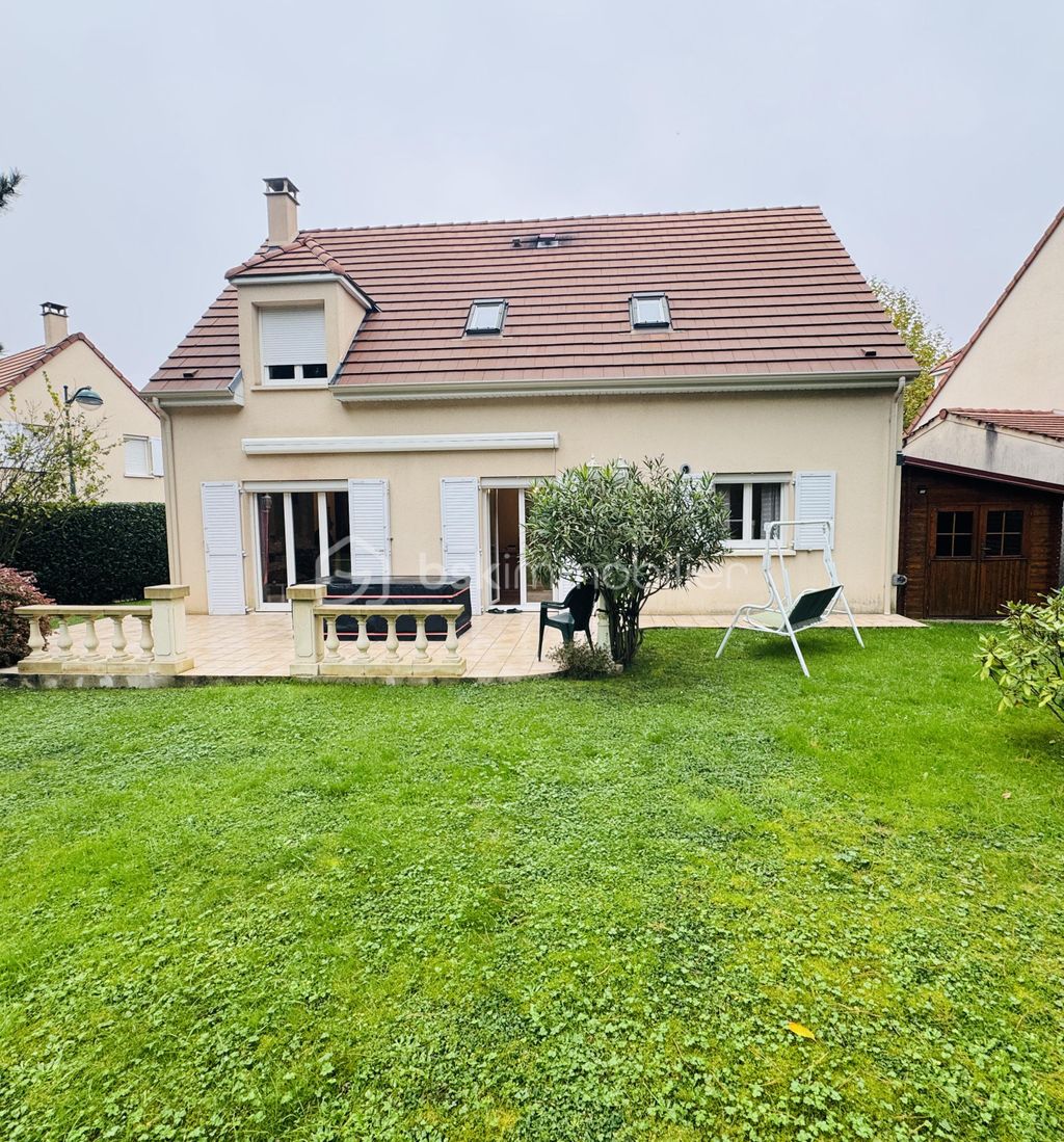 Achat maison à vendre 4 chambres 120 m² - Magny-le-Hongre