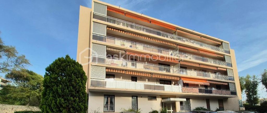 Achat appartement à vendre 3 pièces 67 m² - Hyères