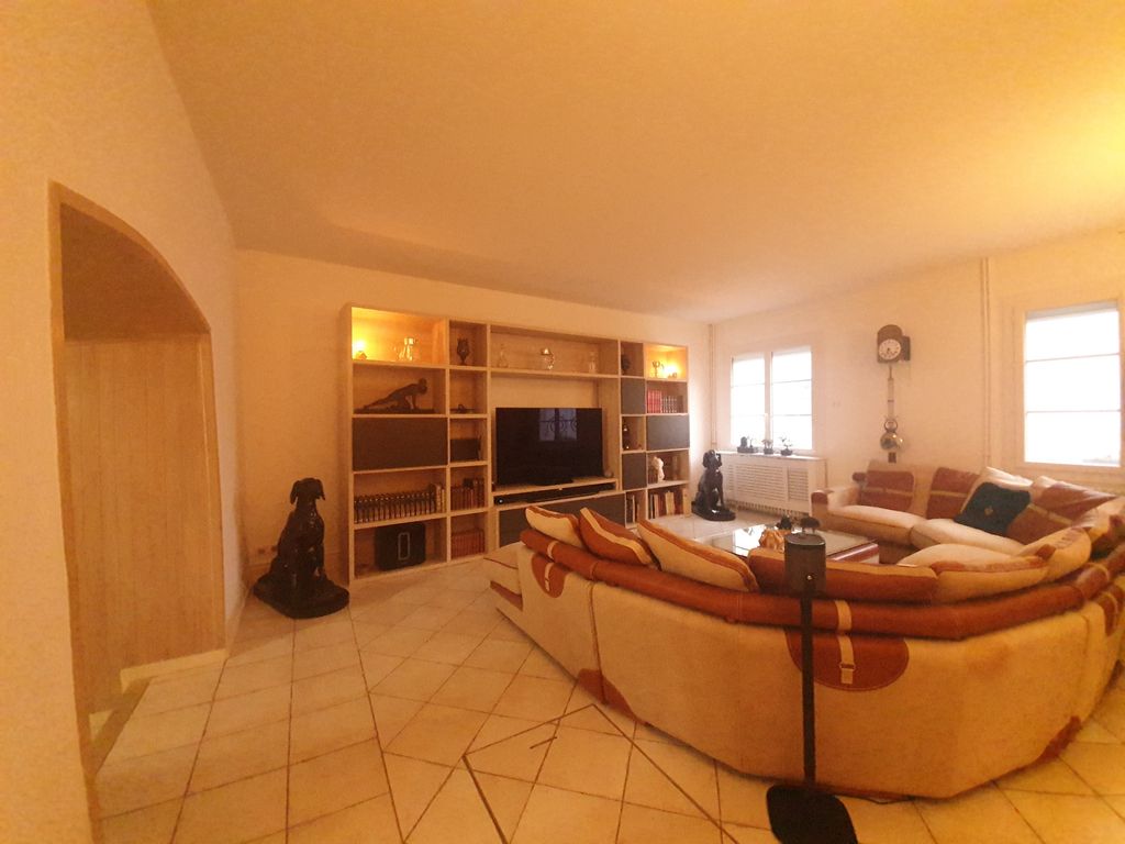 Achat maison à vendre 4 chambres 186 m² - Châteauneuf-sur-Charente