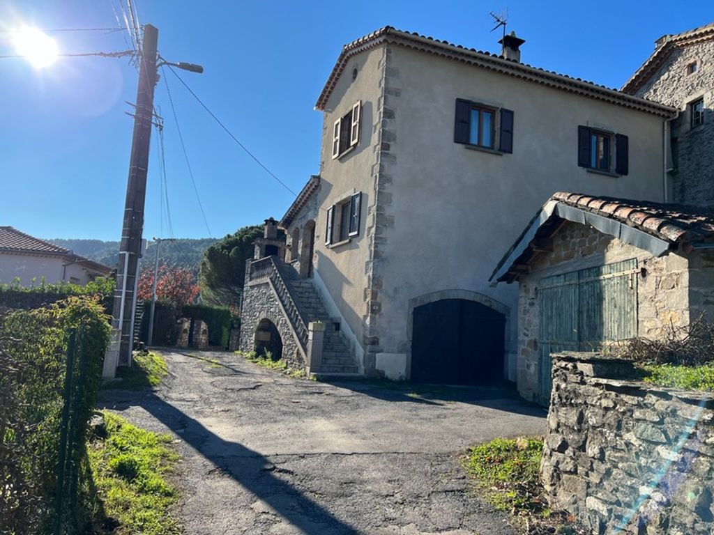 Achat maison à vendre 4 chambres 132 m² - Branoux-les-Taillades