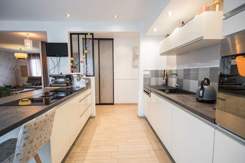 Achat maison à vendre 4 chambres 165 m² - Guipavas