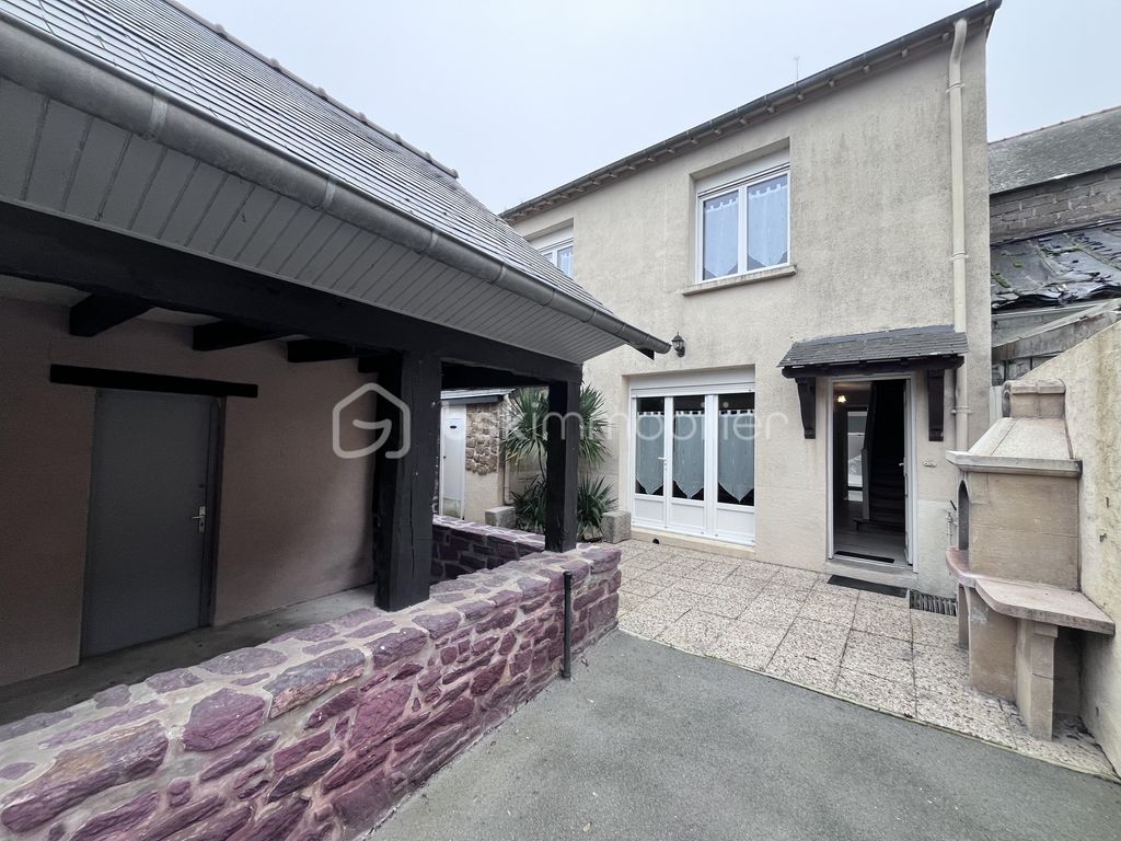 Achat maison à vendre 6 chambres 212 m² - Gaël