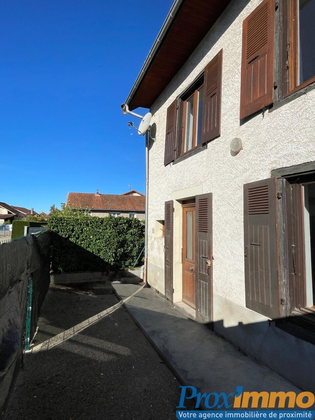 Achat maison à vendre 2 chambres 71 m² - Colombe