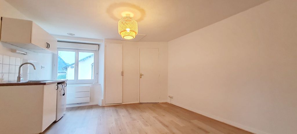 Achat studio à vendre 25 m² - Saint-Aubin-d'Aubigné