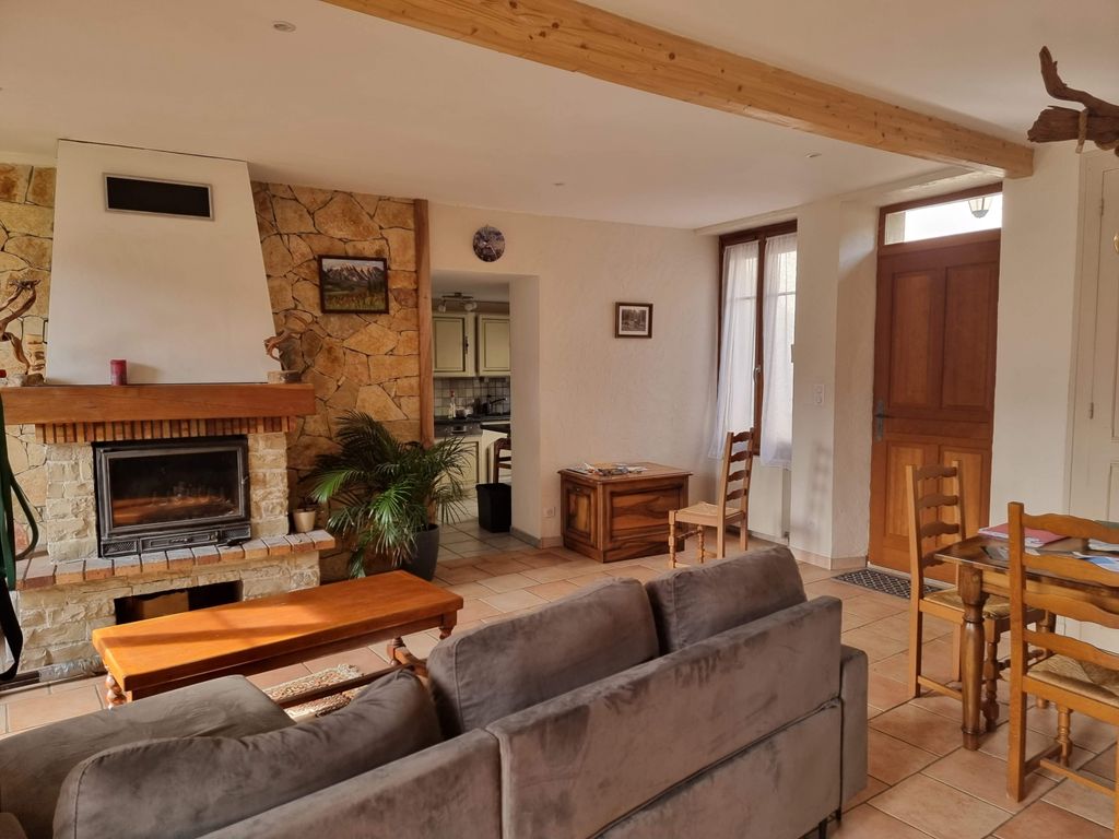 Achat maison à vendre 2 chambres 113 m² - Notre-Dame-de-Mésage