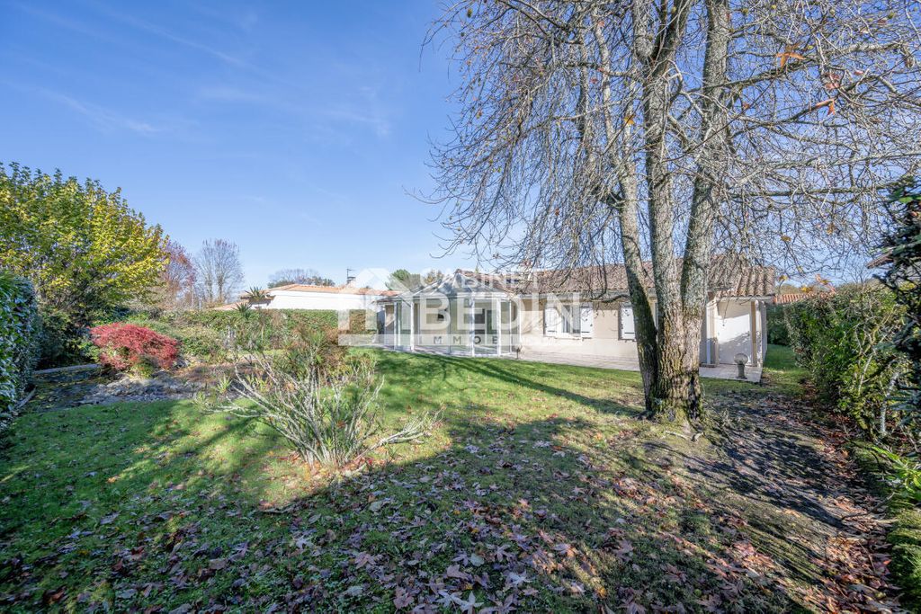 Achat maison à vendre 4 chambres 124 m² - Pessac