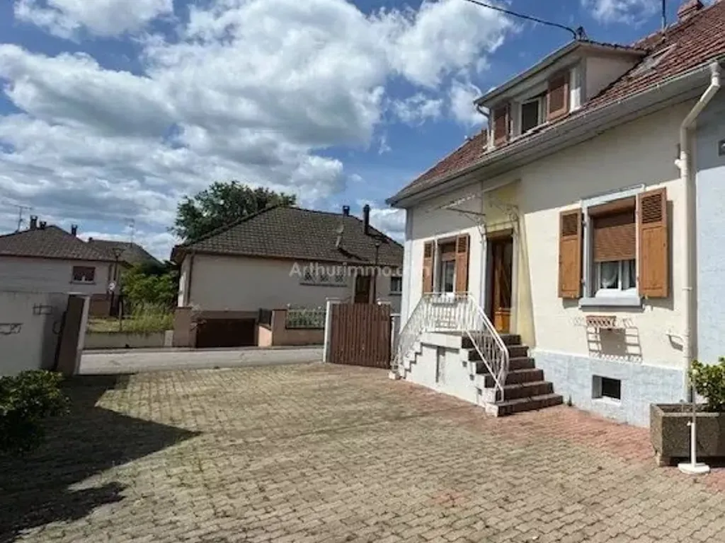 Achat maison à vendre 3 chambres 111 m² - Houssen