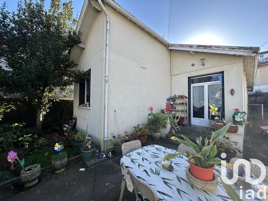 Achat maison à vendre 2 chambres 93 m² - Angoulême