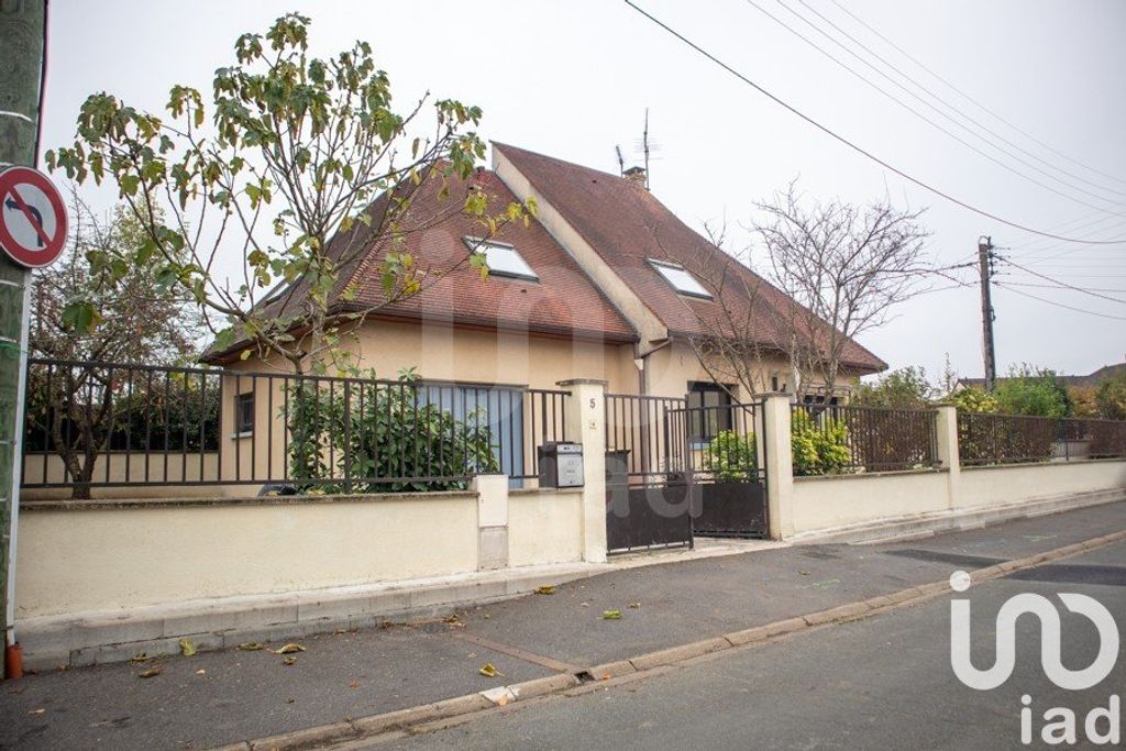 Achat maison à vendre 3 chambres 105 m² - Ozoir-la-Ferrière