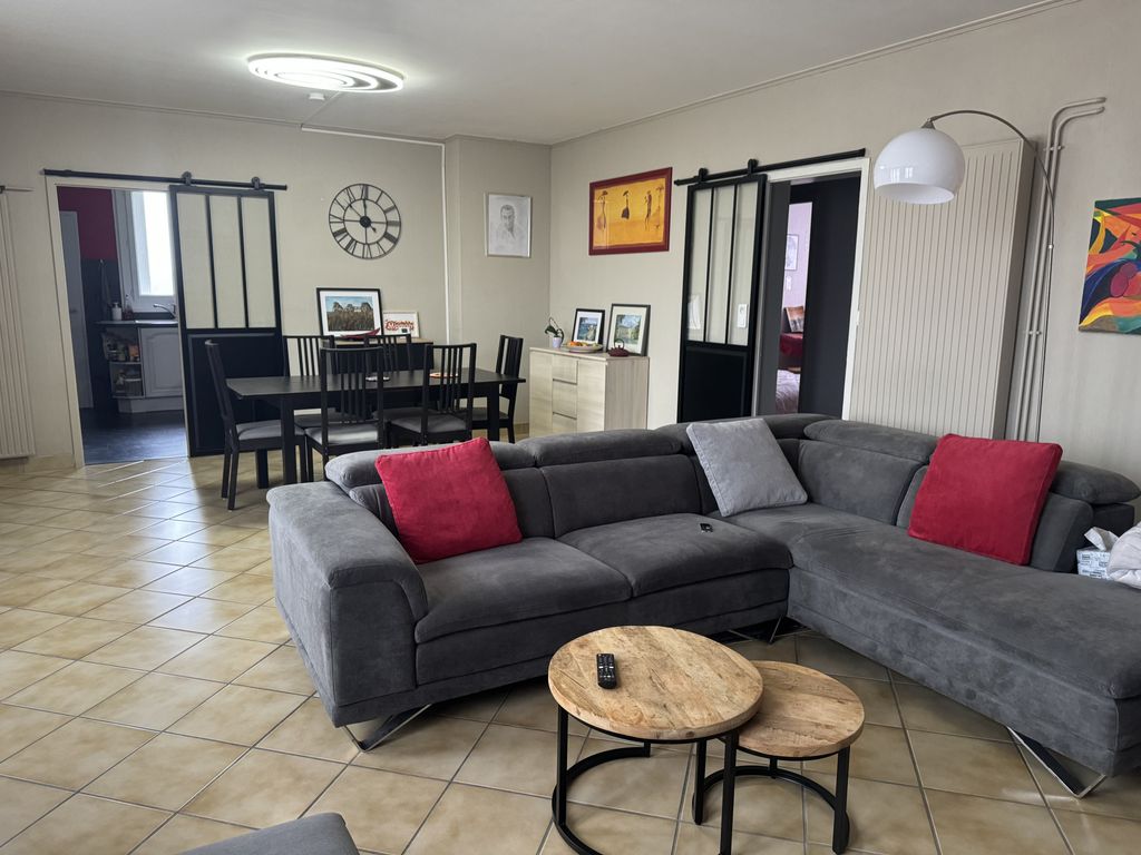 Achat appartement à vendre 5 pièces 101 m² - Fleury-les-Aubrais