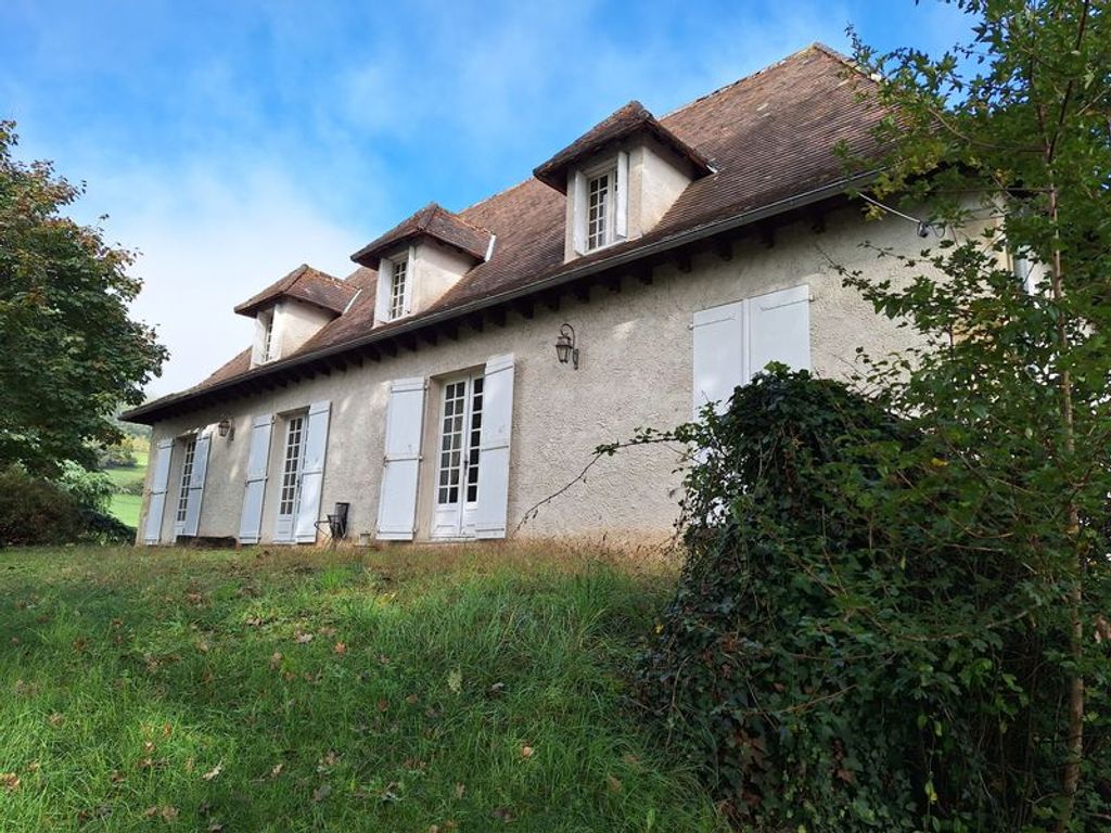 Achat maison à vendre 6 chambres 210 m² - Saint-Michel-Loubéjou