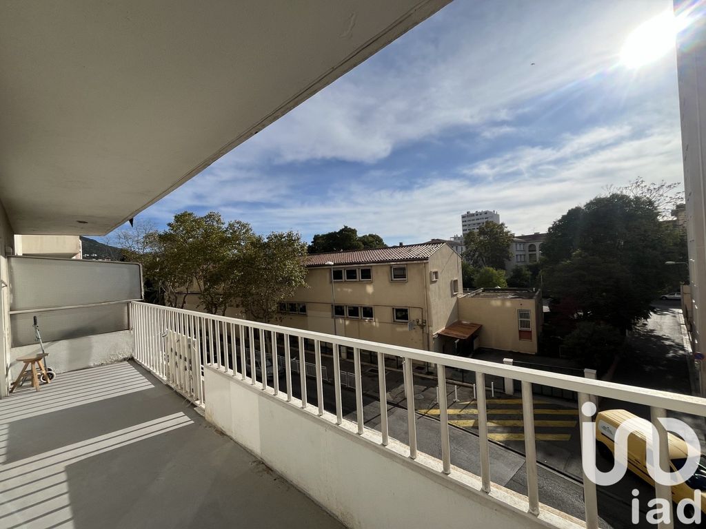 Achat appartement à vendre 2 pièces 59 m² - Toulon