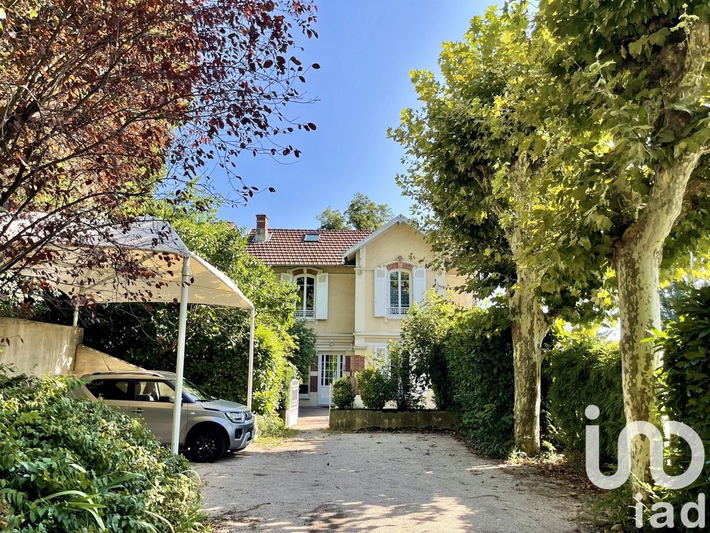 Achat maison à vendre 4 chambres 185 m² - Vienne