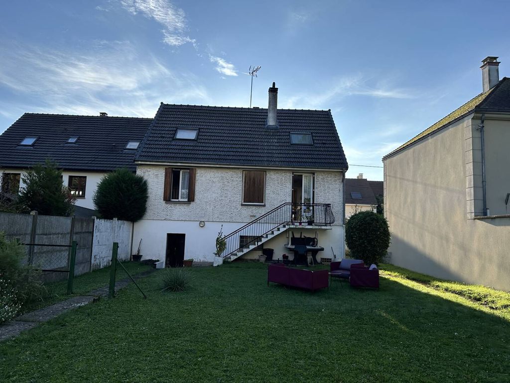 Achat maison à vendre 4 chambres 93 m² - Pontault-Combault