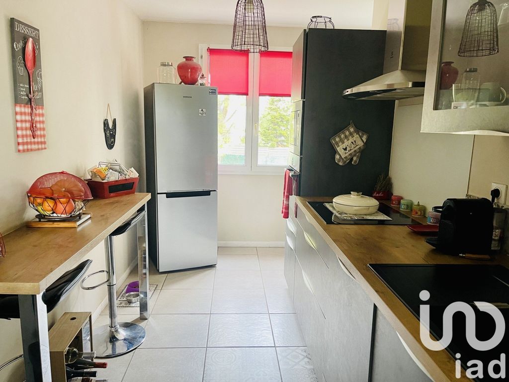 Achat appartement à vendre 4 pièces 80 m² - Sanary-sur-Mer