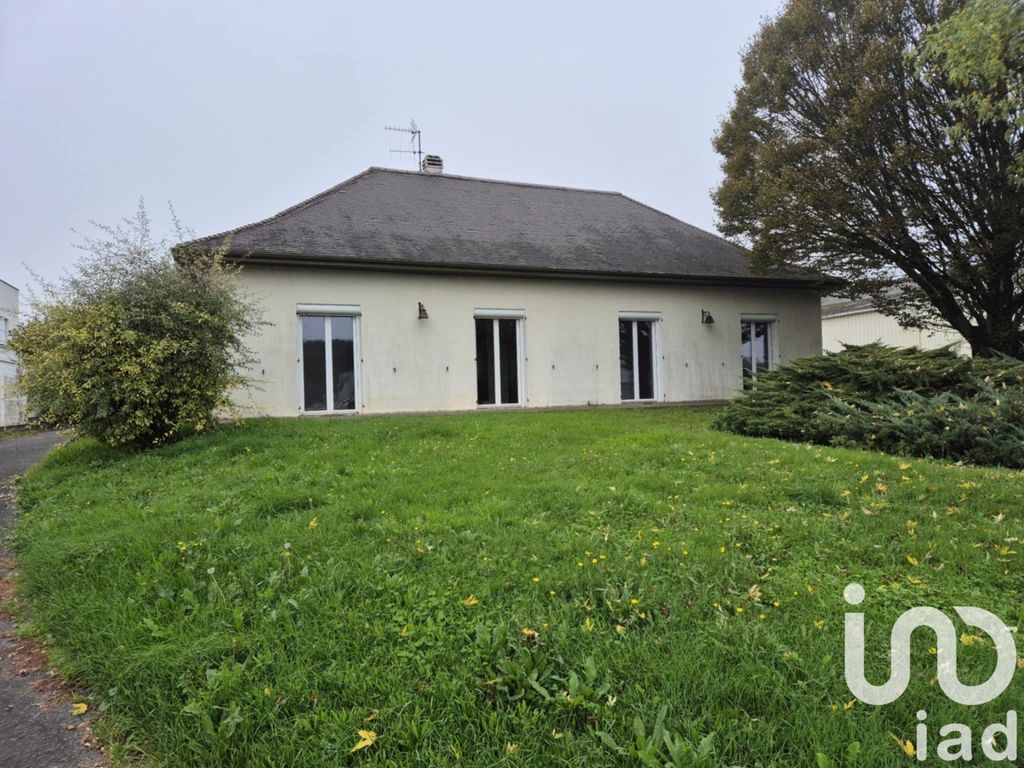 Achat maison à vendre 3 chambres 130 m² - Sauzé-Vaussais