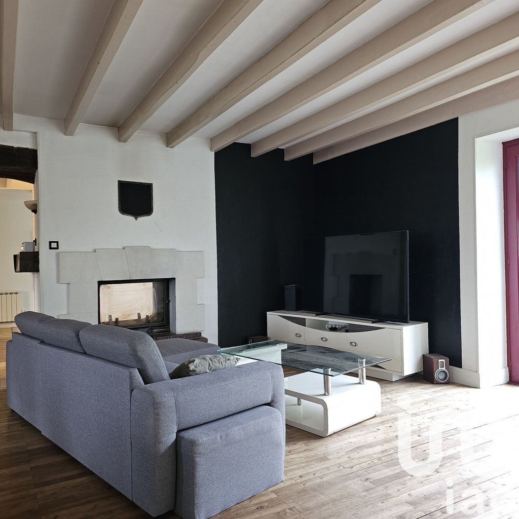 Achat maison à vendre 5 chambres 220 m² - Saint-Martin-de-Bernegoue