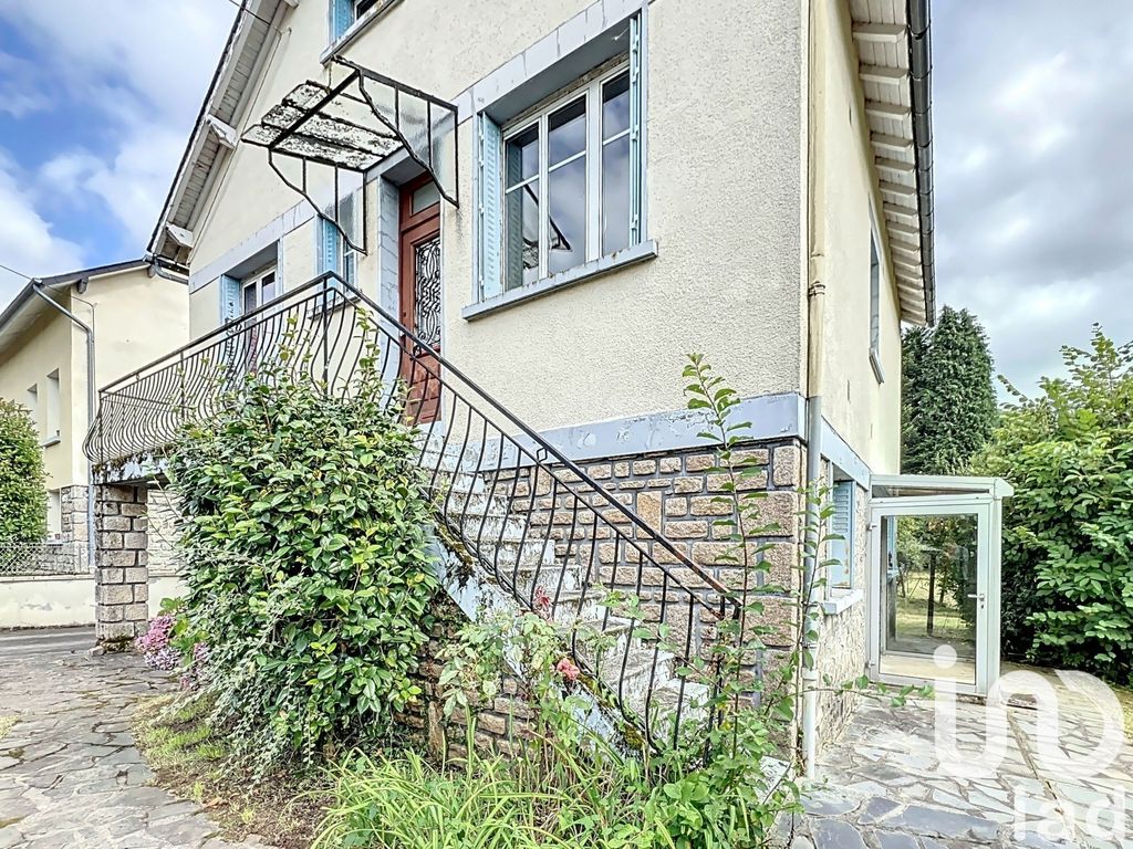 Achat maison à vendre 2 chambres 129 m² - Chamberet