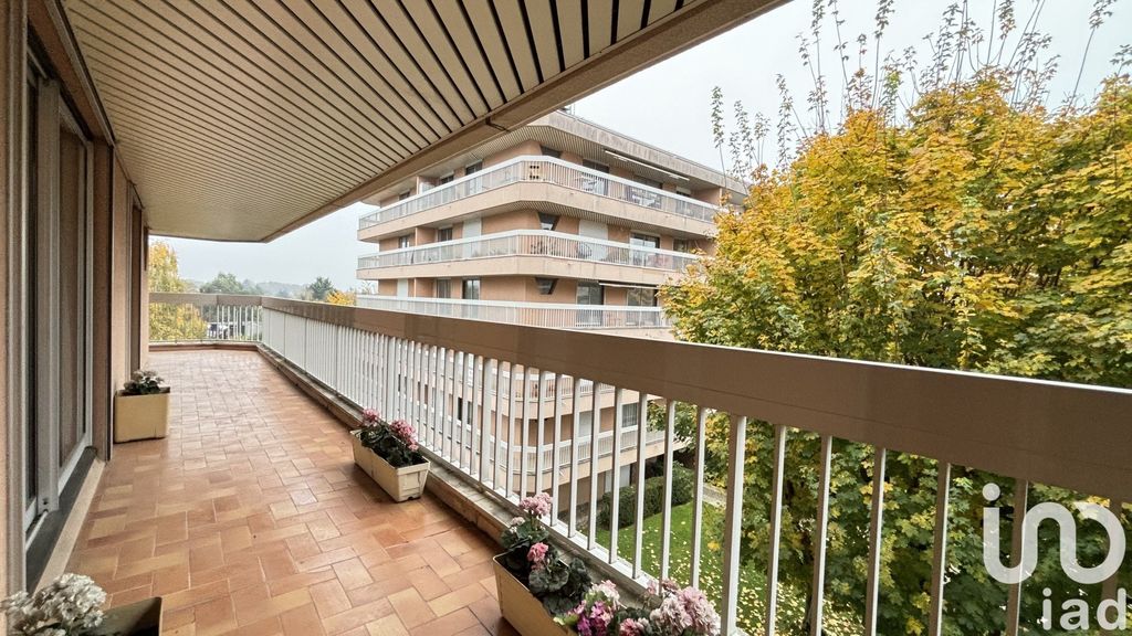 Achat appartement à vendre 4 pièces 84 m² - Verrières-le-Buisson