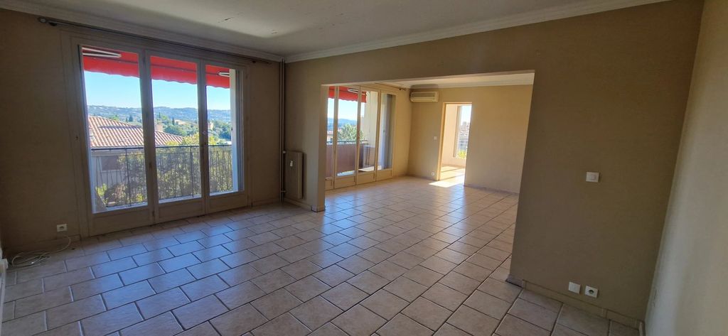 Achat appartement à vendre 5 pièces 100 m² - Grasse