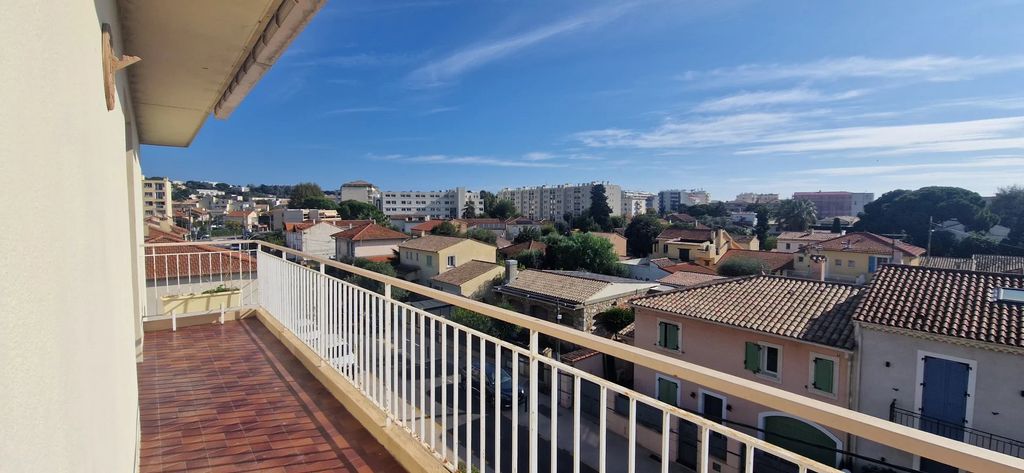 Achat appartement à vendre 4 pièces 80 m² - Cannes