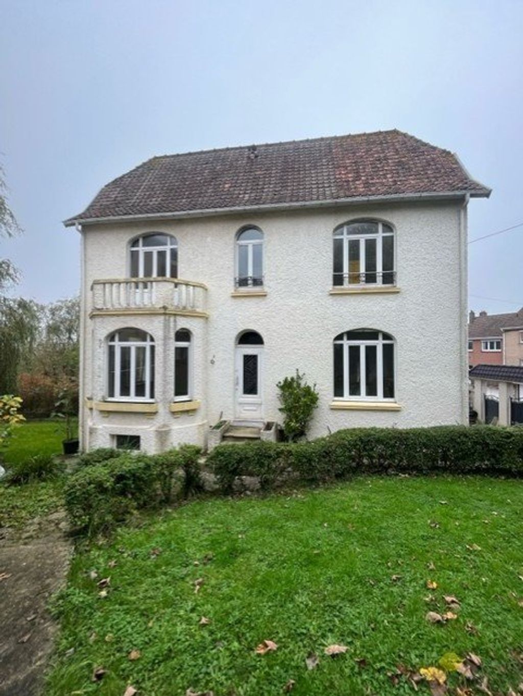 Achat maison à vendre 6 chambres 190 m² - Saint-Léonard