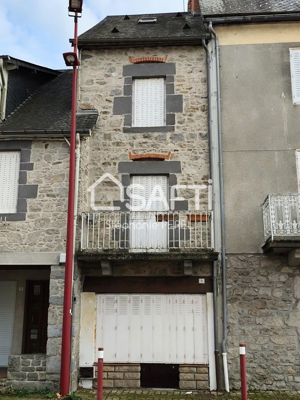 Achat maison à vendre 2 chambres 68 m² - Eygurande