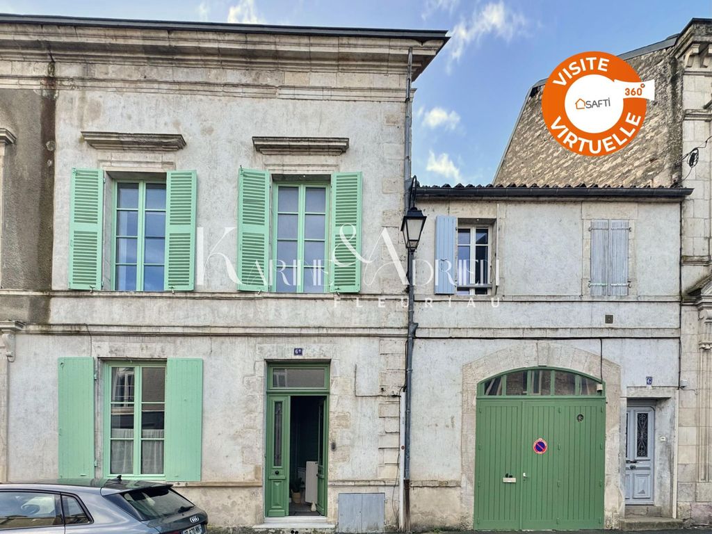 Achat maison à vendre 4 chambres 177 m² - Fontenay-le-Comte