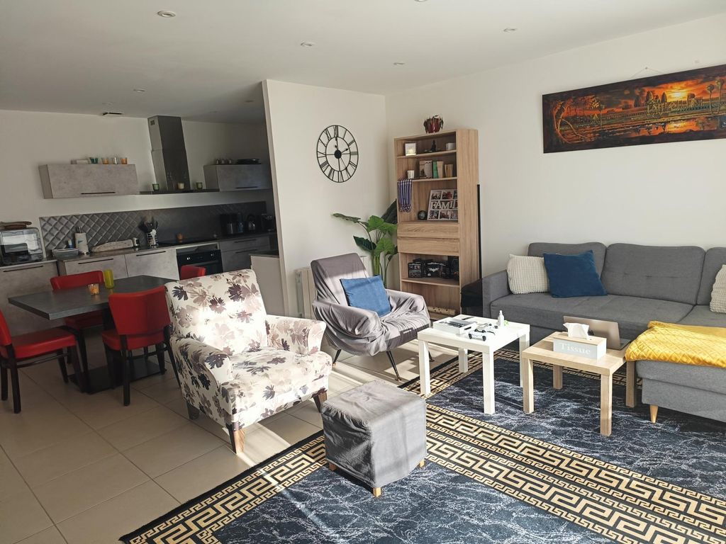 Achat maison à vendre 3 chambres 95 m² - Montréal-la-Cluse