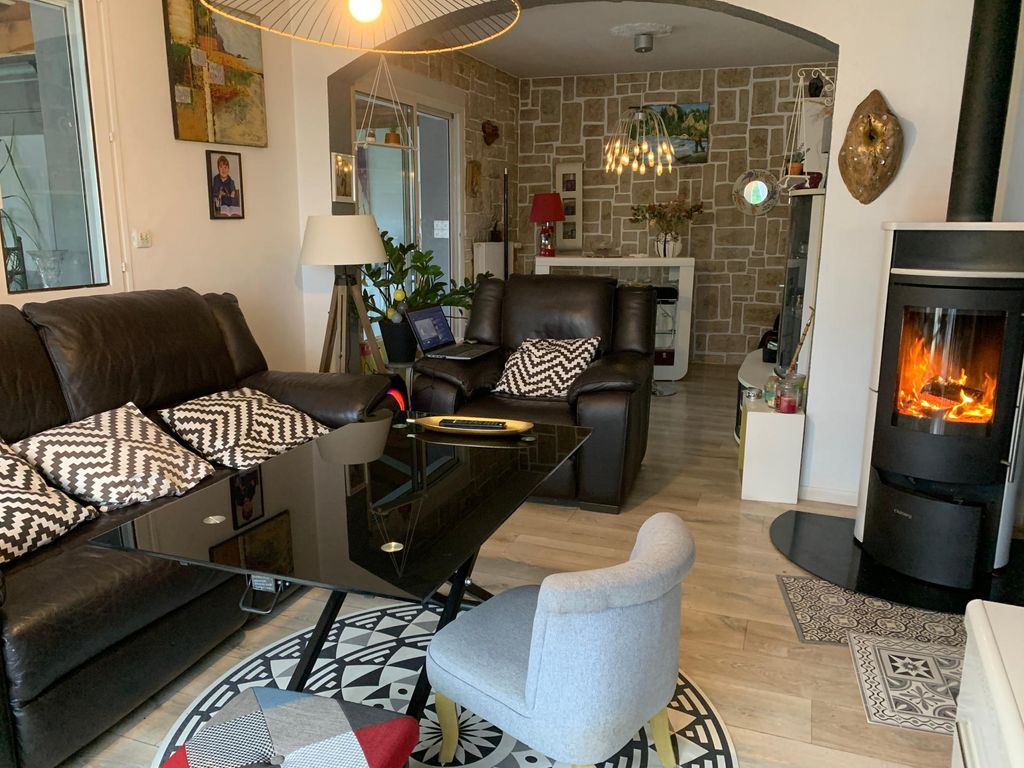 Achat maison à vendre 3 chambres 106 m² - Fontenoy-la-Joûte