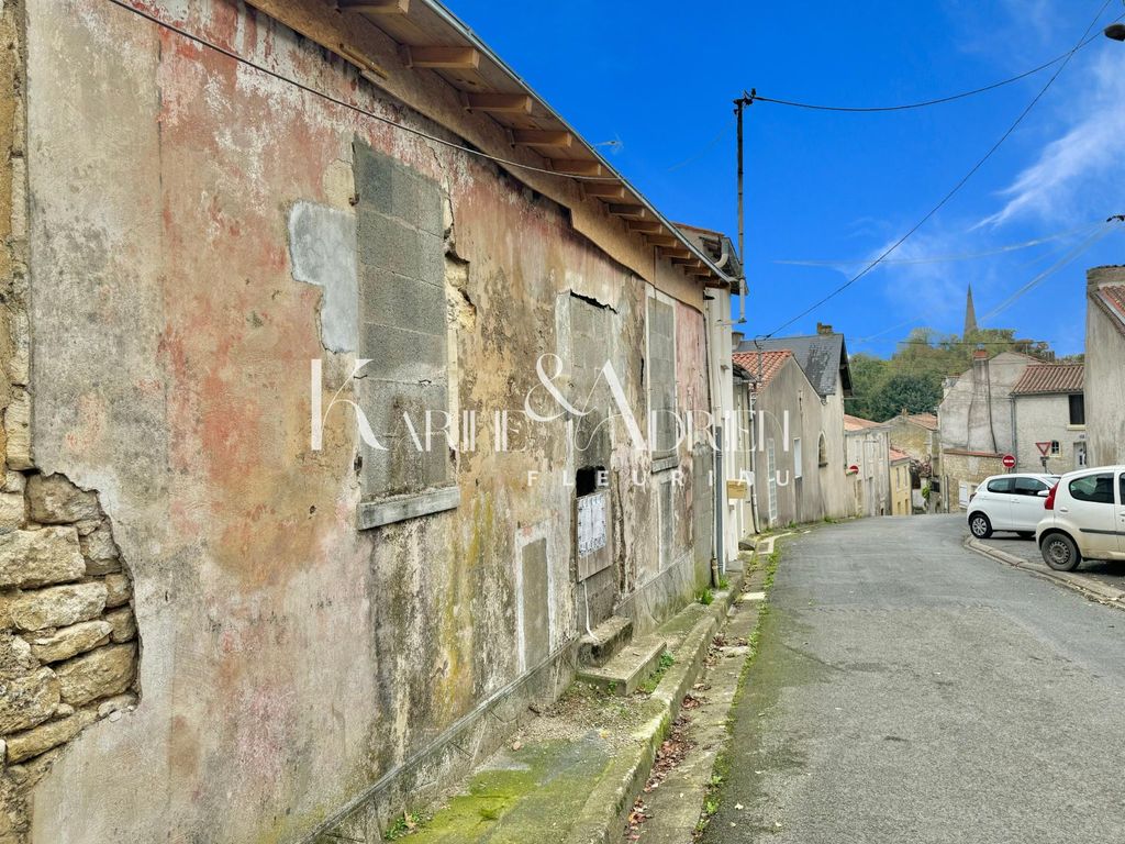 Achat maison 1 chambre(s) - Fontenay-le-Comte