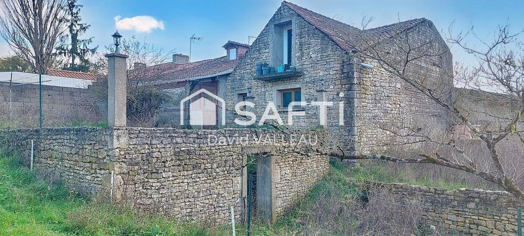 Achat maison à vendre 3 chambres 115 m² - Usson-du-Poitou