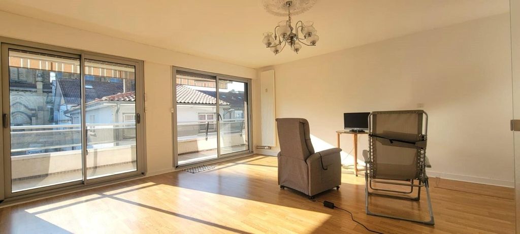 Achat appartement à vendre 3 pièces 83 m² - Agen