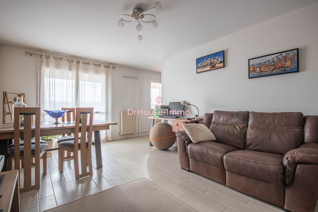 Achat appartement à vendre 2 pièces 54 m² - Mantes-la-Jolie