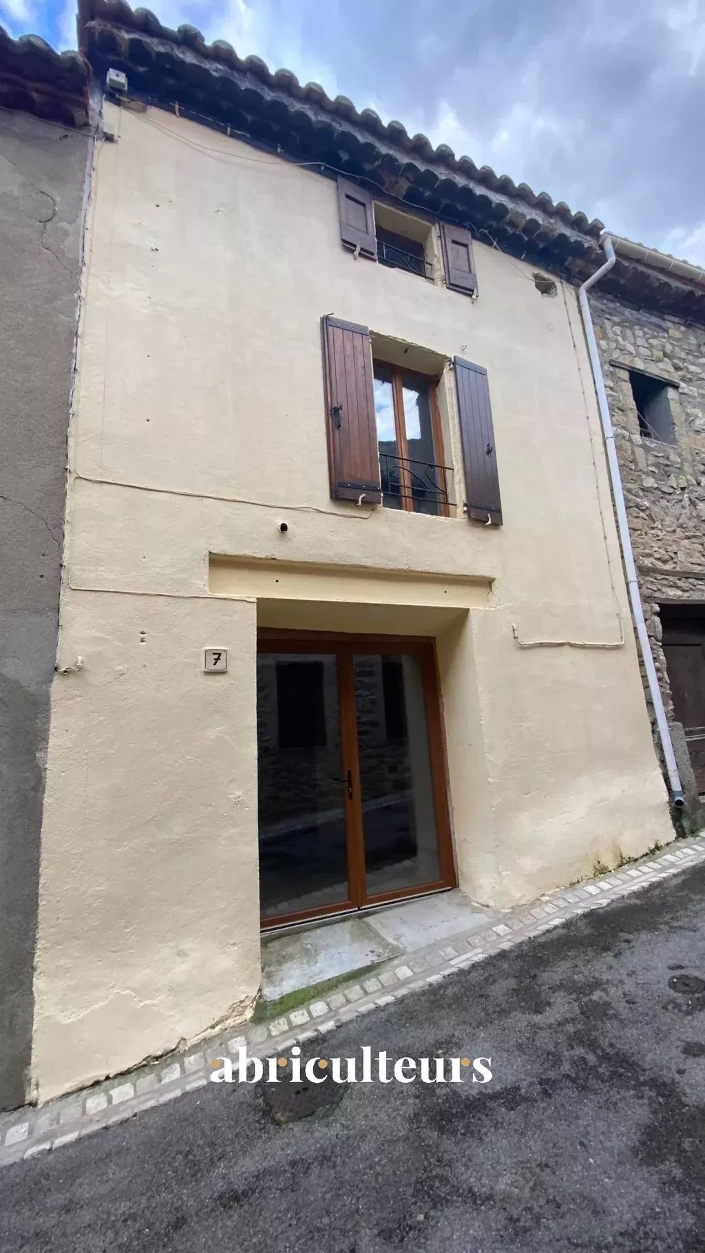 Achat maison à vendre 2 chambres 125 m² - Cucugnan