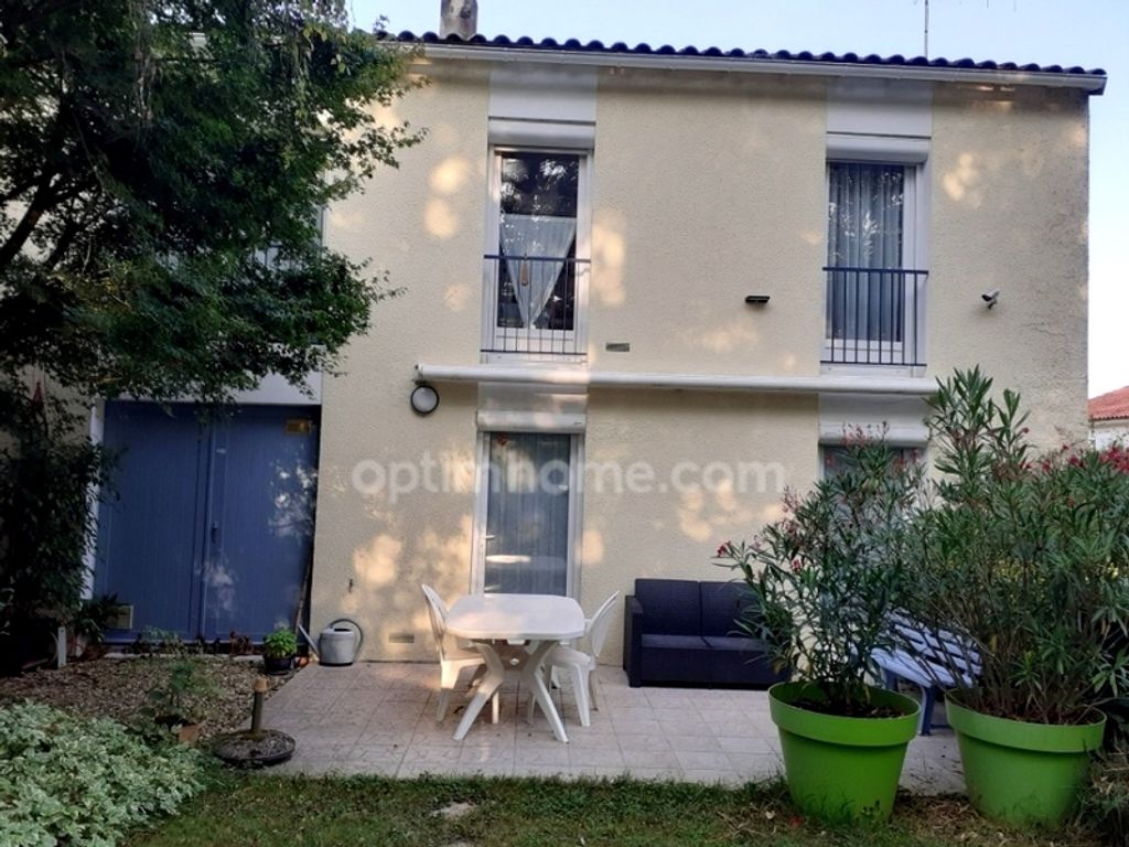 Achat maison à vendre 3 chambres 120 m² - Soyaux