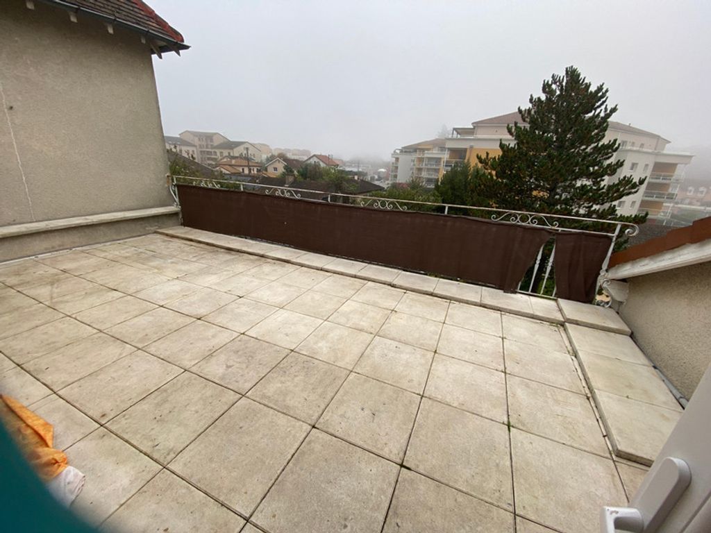 Achat appartement à vendre 5 pièces 146 m² - Charnay-lès-Mâcon