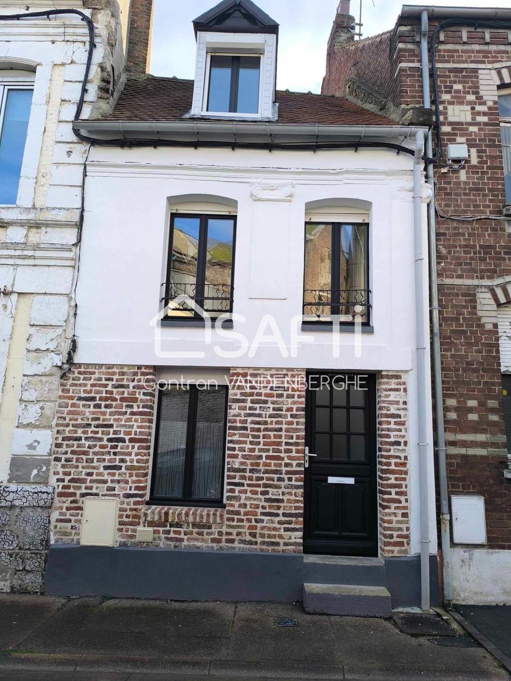 Achat maison à vendre 2 chambres 81 m² - Aire-sur-la-Lys