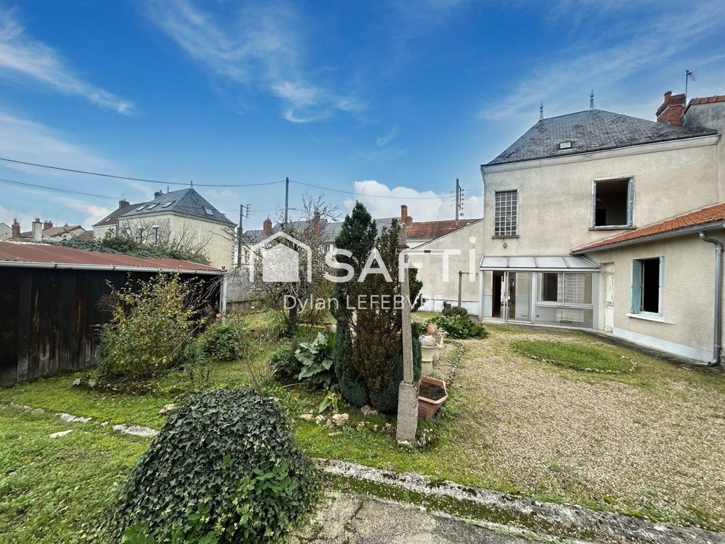 Achat maison à vendre 4 chambres 120 m² - Châtellerault